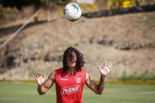 Práctica entrenamiento Barcelona Sporting Club