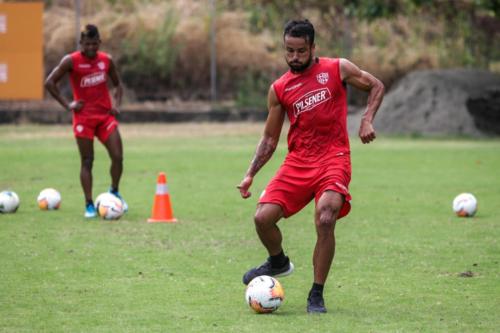 Práctica entrenamiento Barcelona Sporting Club