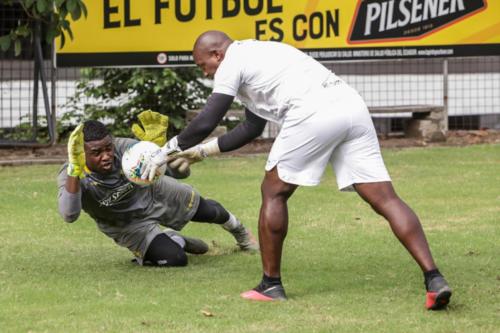 Práctica entrenamiento Barcelona Sporting Club