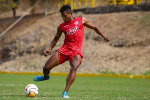 Práctica entrenamiento Barcelona Sporting Club