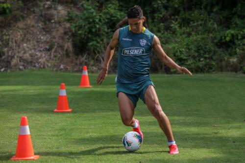 Práctica entrenamiento Barcelona Sporting Club