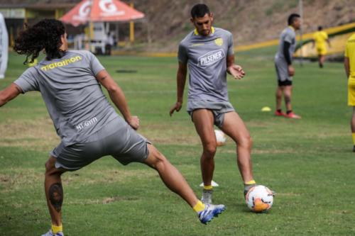 Práctica entrenamiento Barcelona Sporting Club