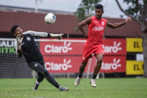 Práctica entrenamiento Barcelona Sporting Club