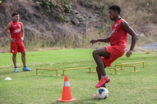 Práctica entrenamiento Barcelona Sporting Club