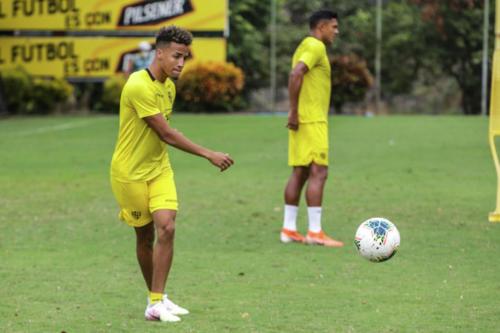 Práctica entrenamiento Barcelona Sporting Club